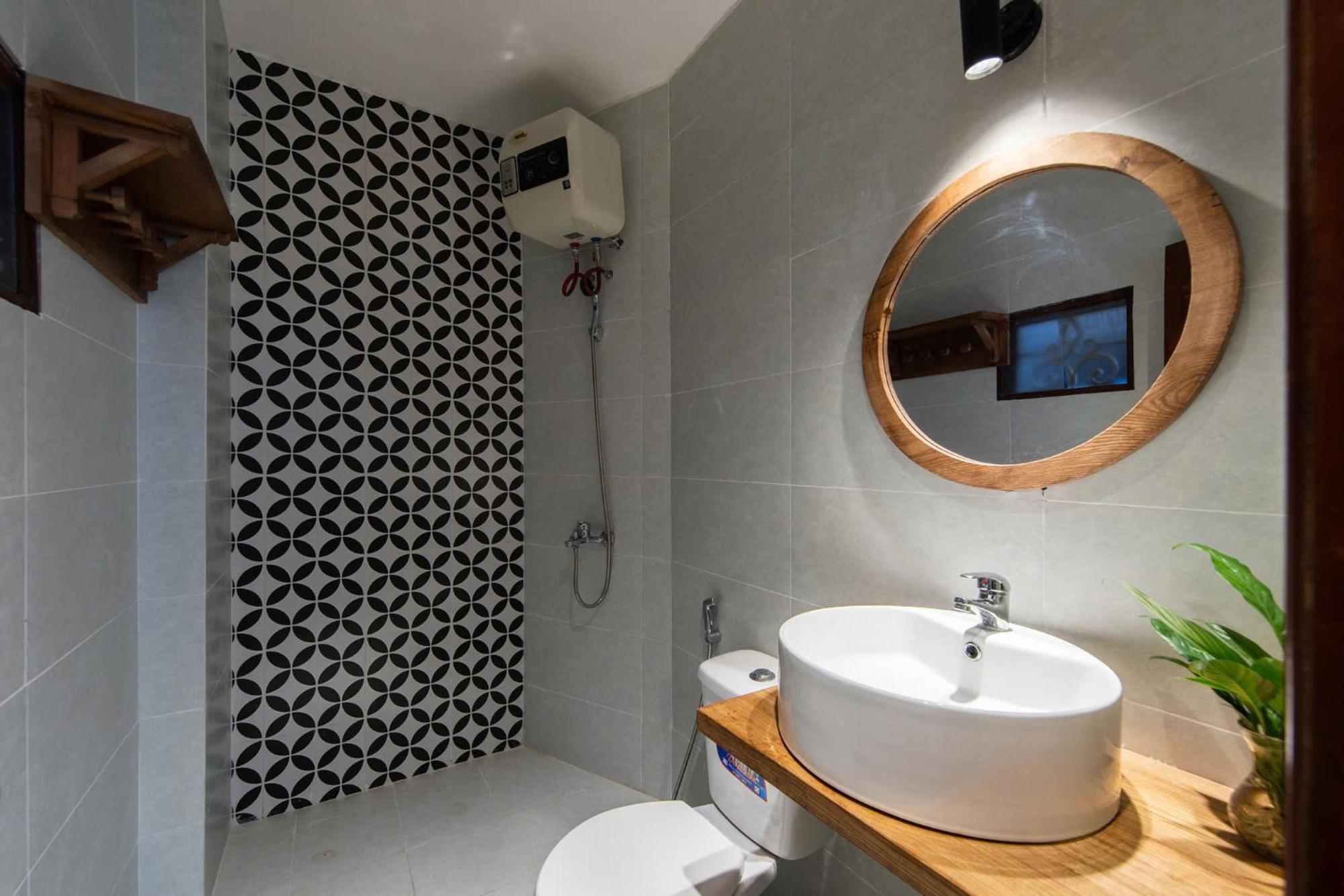 Elysian Highrise Haven- Near Bui Vien Street- Free Laundry Pool & Gym Căn hộ *